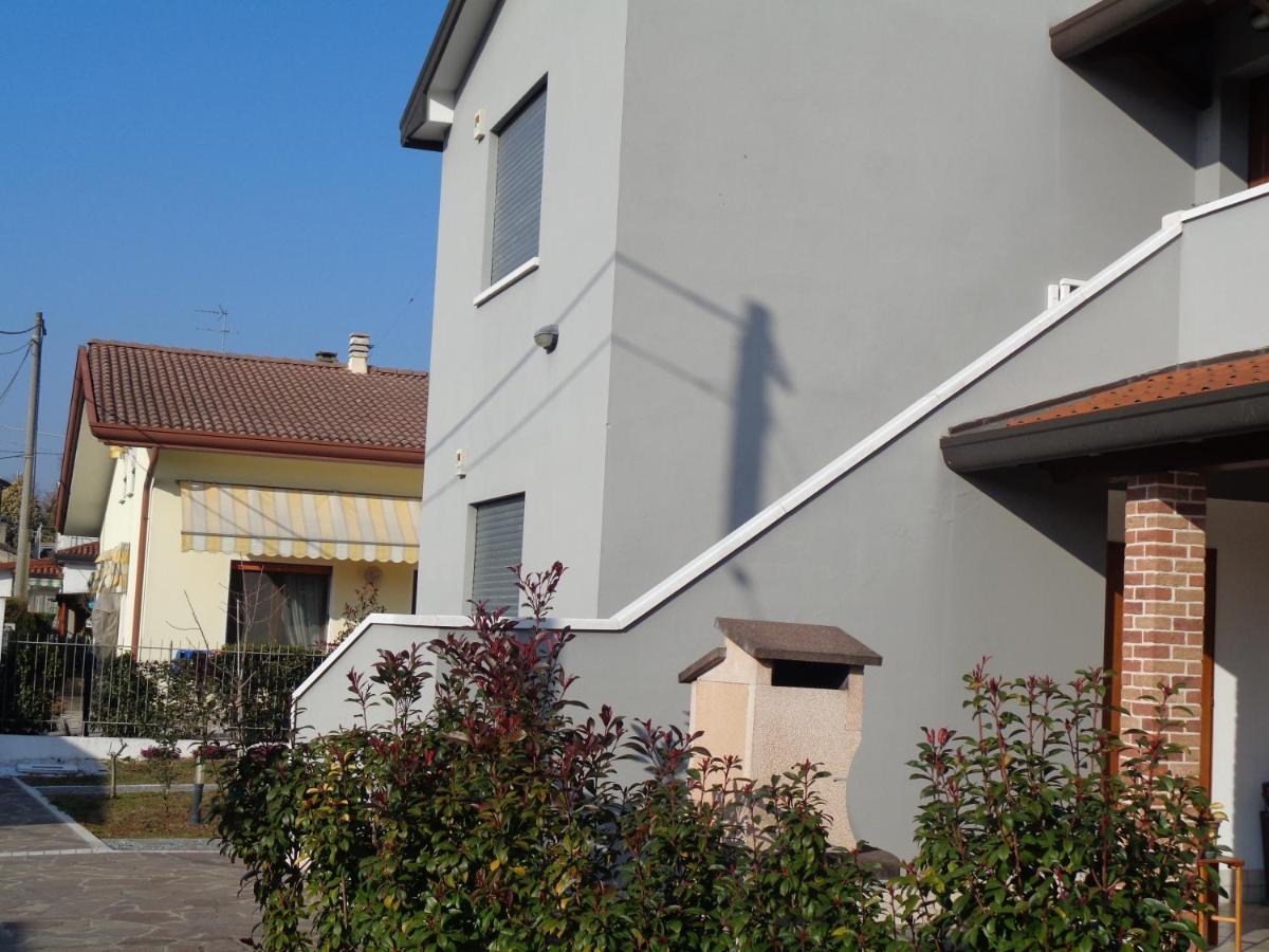 Casa Di Chiara Vicino Venezia E Aeroporto Vce Apartment Campalto Exterior photo